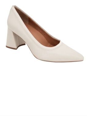 Gentle Souls by Kenneth Cole Dionne Pump Off White Leather Size 7 NWOT